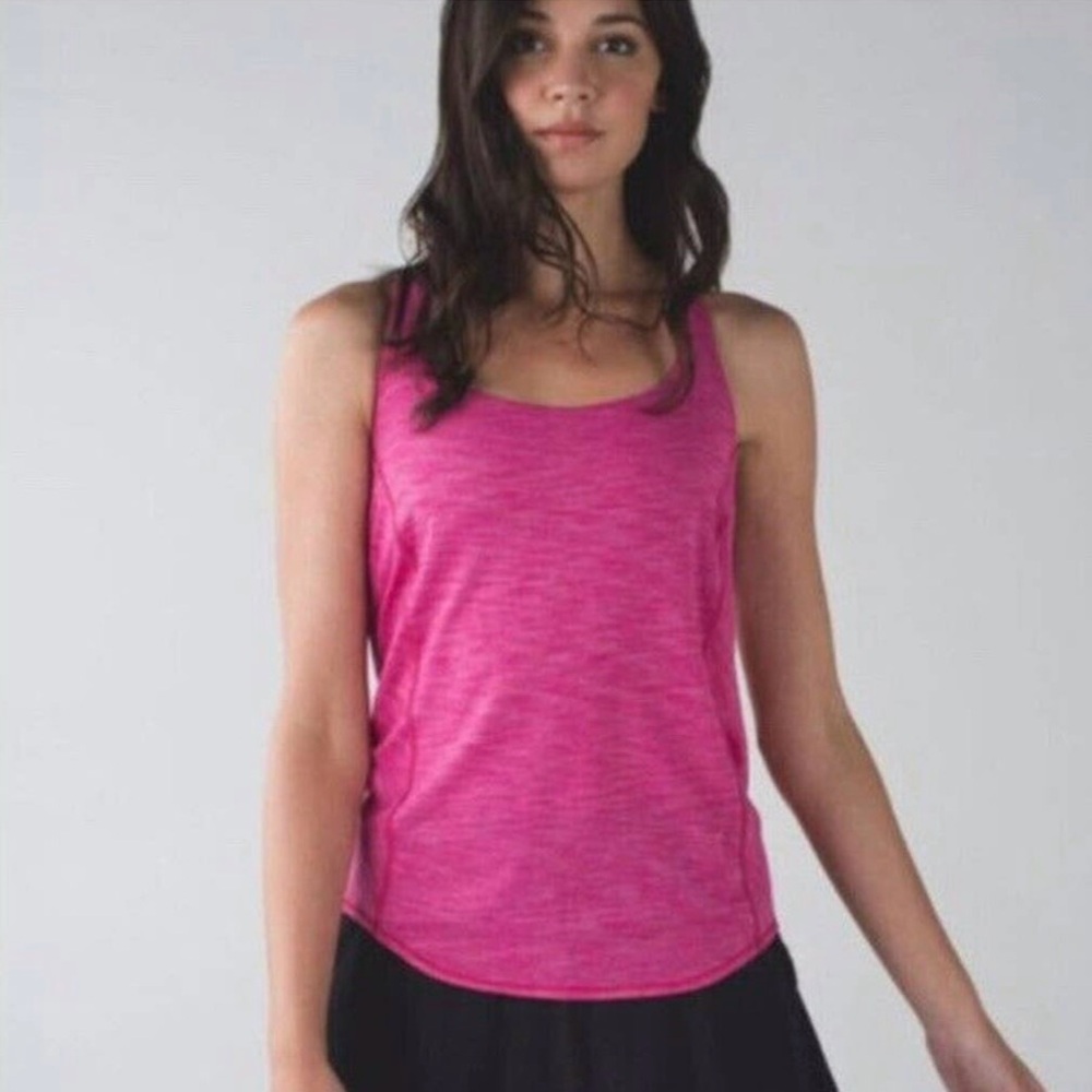 Lululemon 🍋 Free To Be Wild Tank in Bright Pink and Cream Dottie Dash Size 8
